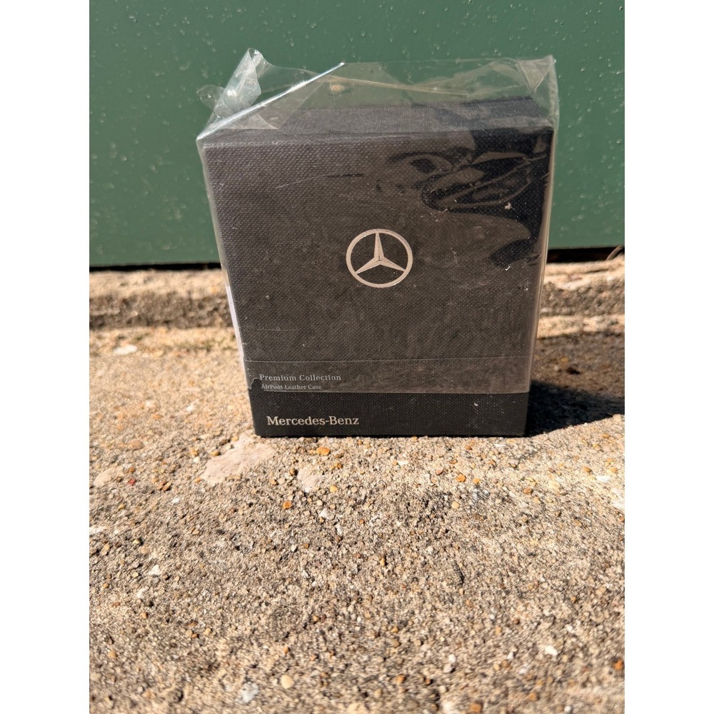 Mercedes-Benz D-Ring Leather Case‎ Compatible with Airpods (Storm Gray)